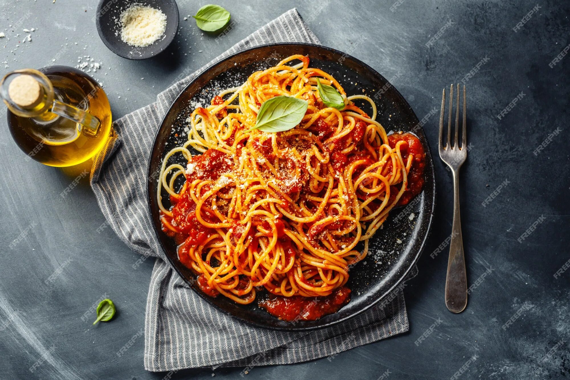 Лапша с томатами. Паста чоризо. Спагетти pasta  горофоло. Паста болоньезе, 300гр. Кронидов. Паста с томатным соусом.