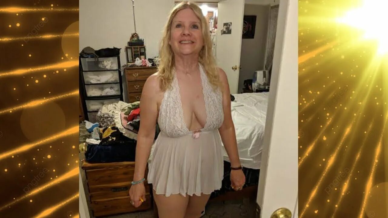 Джуди денч в 40 лет. Хелен миррен бабушка. Older women over 80. Модель дафна селф. Older women over 80.