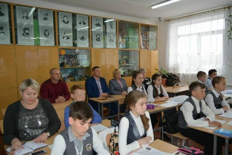 Элжур белогорск школа