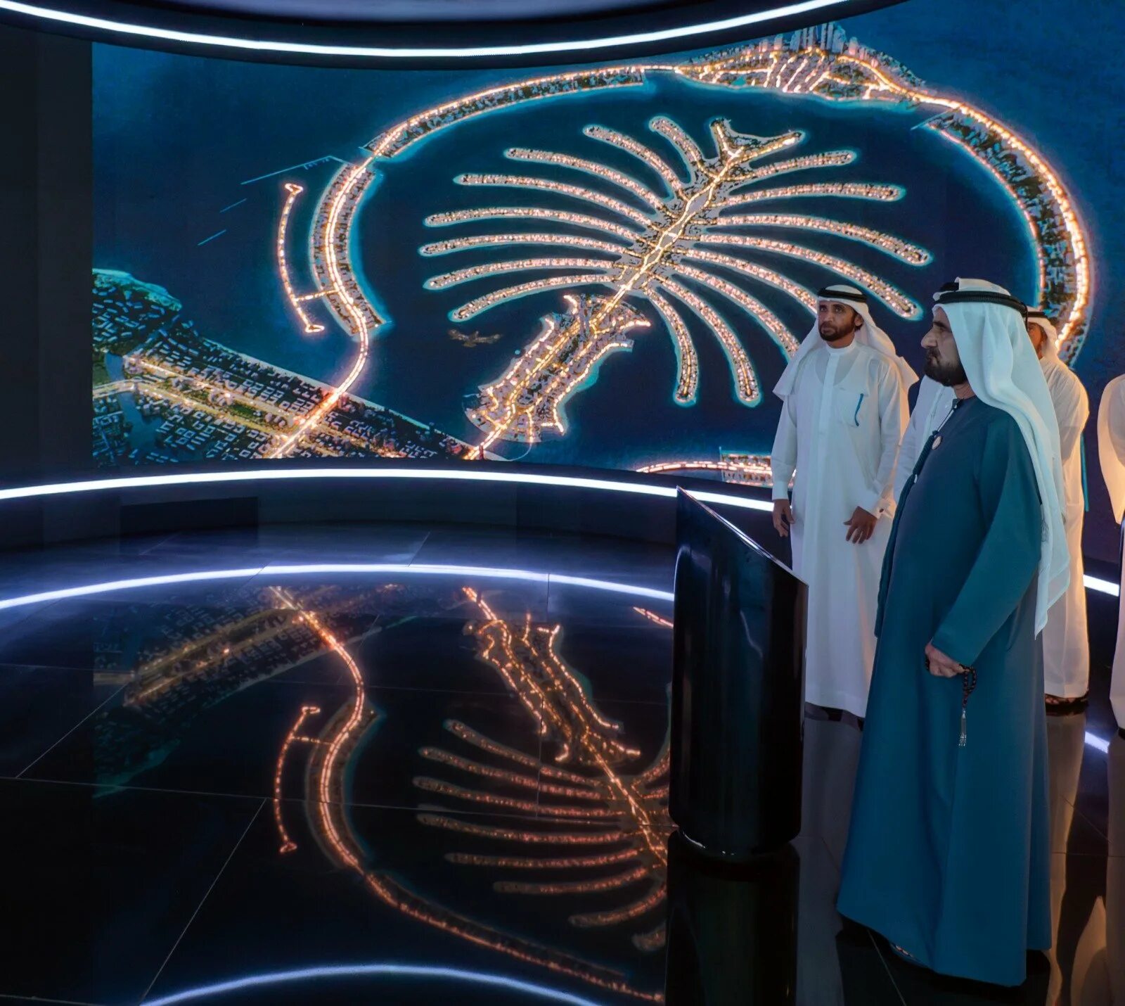 Новости дубая на сегодня на русском. Sheikh Mohammed bin Rashid Blvd — Downtown Dubai — Dubai — ОАЭ.