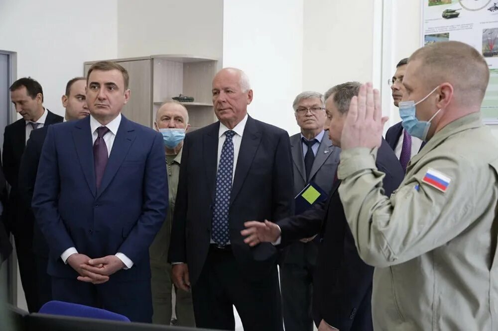 Щегловский вал беспилотник. Сергей викторович чемезов щегловский вал. сергей чемезов ростех. щегловский вал тула директор. ростех директор чемезов.