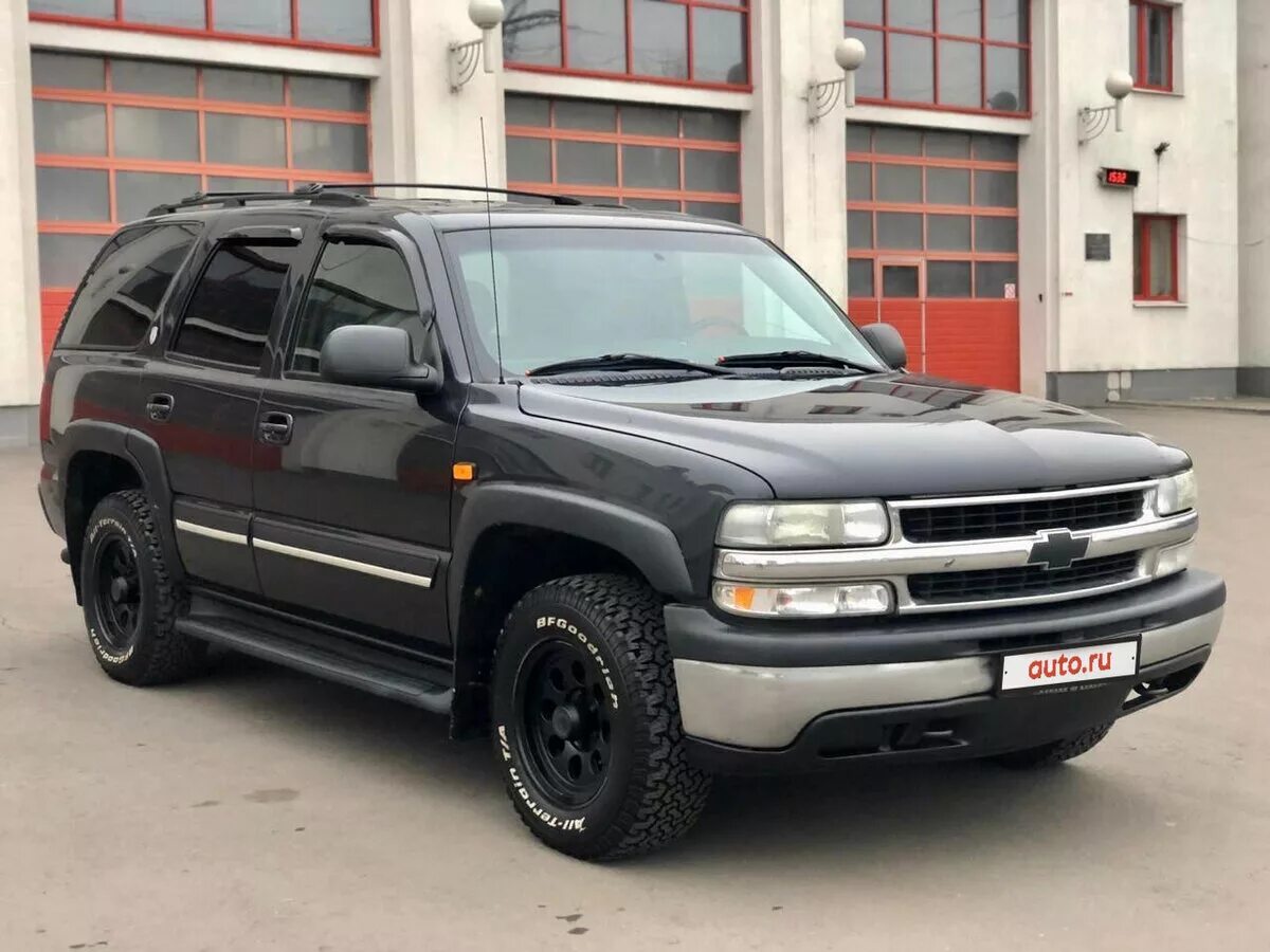 Шевроле тахо купить в россии с пробегом. Chevrolet Tahoe 2004. Шевроле Тахо 2. Chevrolet Tahoe II, 2004. Chevrolet Tahoe 2004 чёрный.