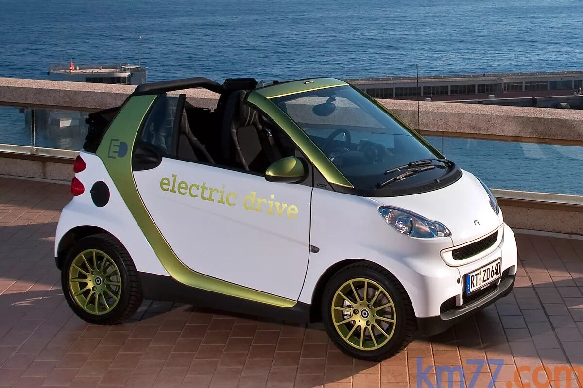 Ли9 китайский электромобиль цена. Машина BYD электромобиль. BYD электрокары электрокар. Китайские электрокары BYD. BYD электромобиль маленький.