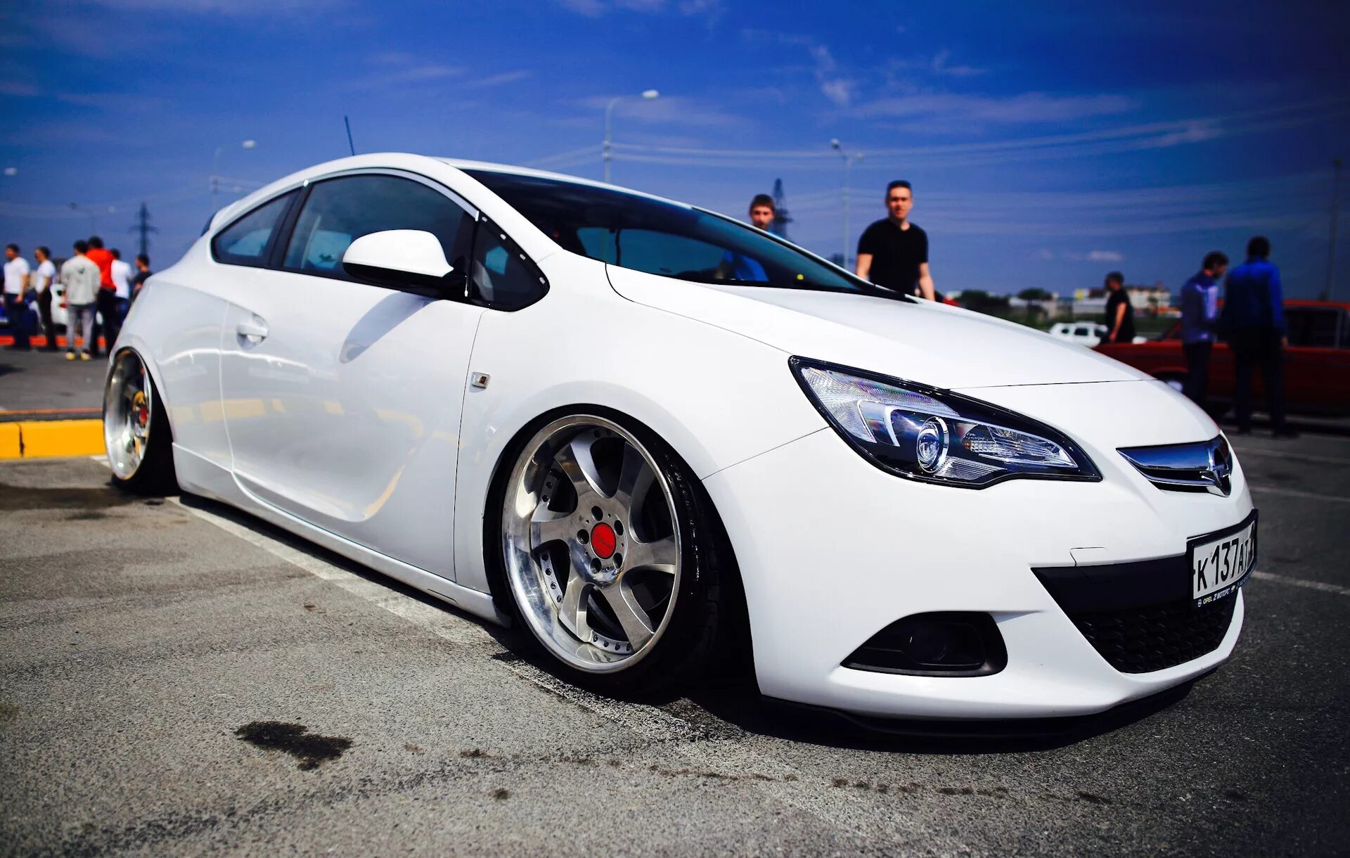 Opel Astra j GTC. Opel Astra GTC OPC. Opel Astra j тюнинговые. Opel line