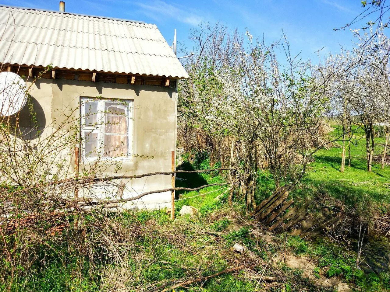 Село богатырь Бахчисарайский район. Маловидное Бахчисарайский район. Богатырь Крым Бахчисарайский район. Село Маловидное Бахчисарайский район.