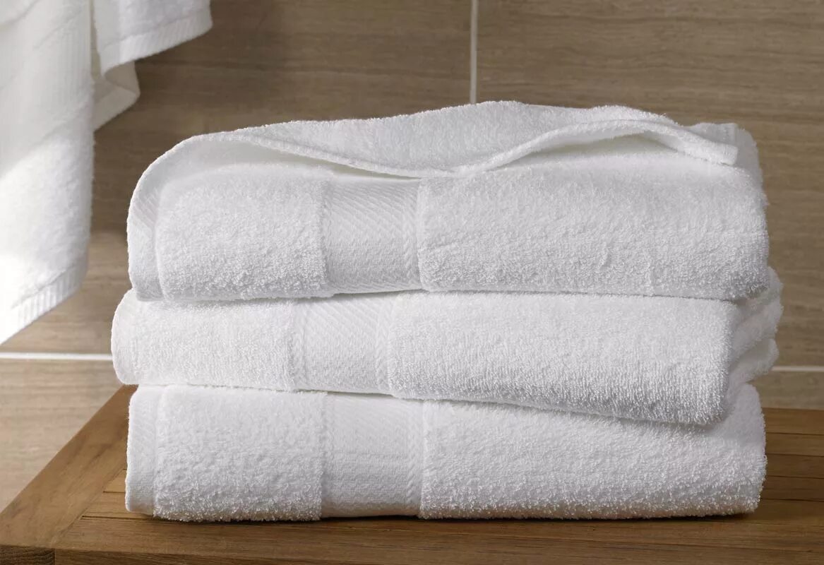 Приснилось полотенце. Хлопковое полотенце. Белое полотенце. Полотенце махровое белый. Полотенца для гостиниц.