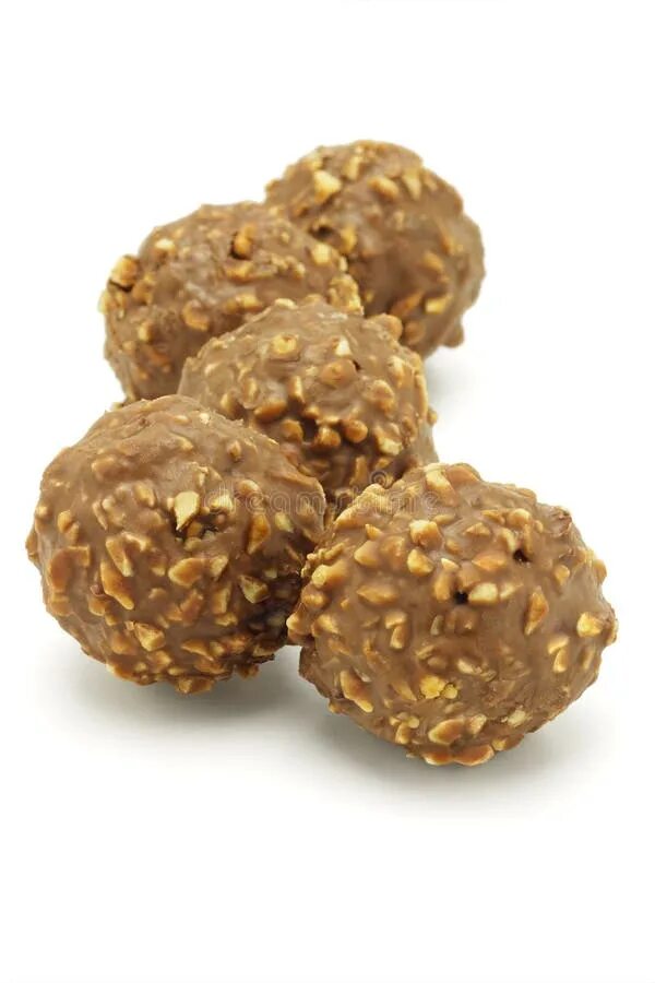 Nuts balls. Натс шоколадные шарики. Шоколадные шарики из пятерки. Royal Sugar balls.