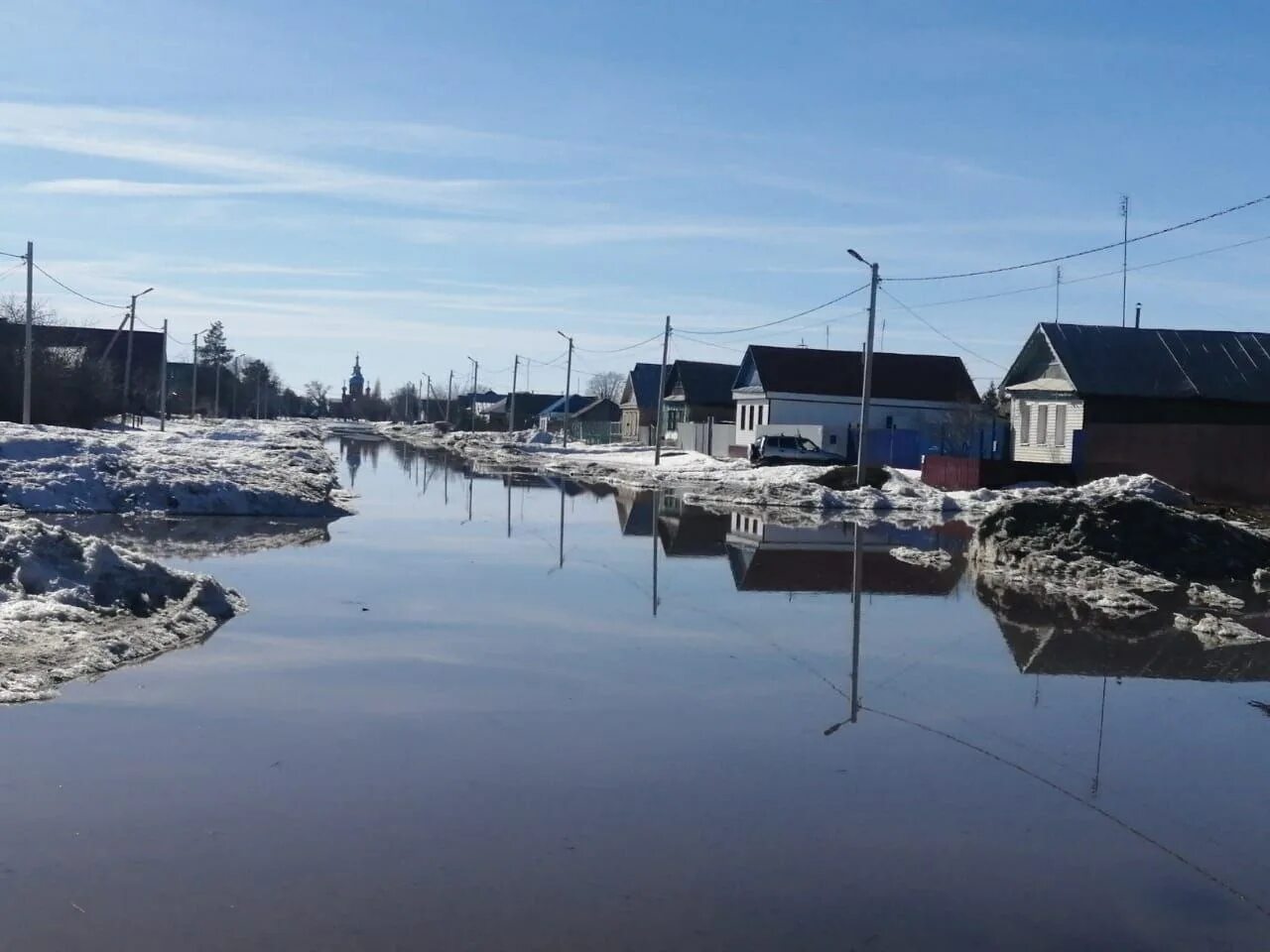 Какие районы затапливает в оренбурге. Село Краснохолм. Краснохолм Оренбург. Паводок в селе. Наводнения в России.