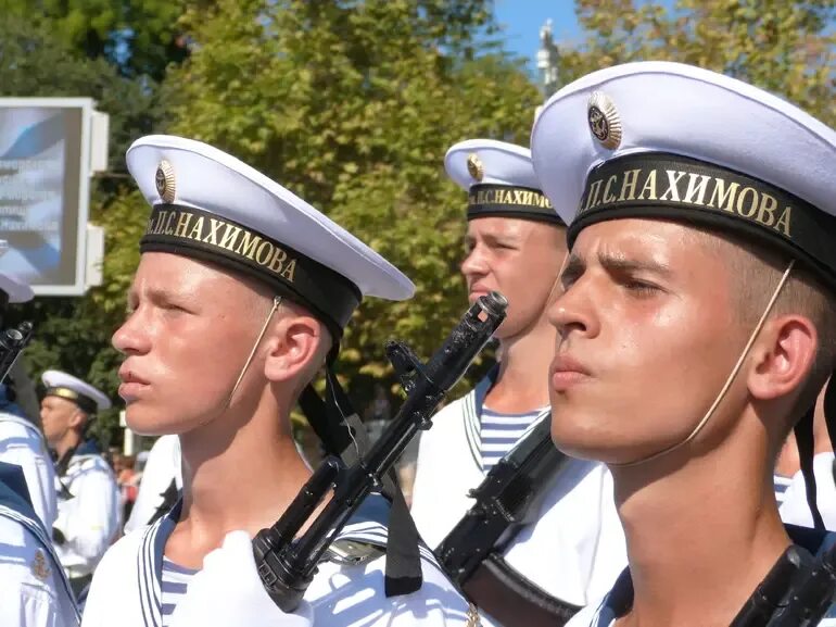 Сахалинское высшее морское училище имени т. Военно-морское училище петропавловск-камчатский. Воспитанники нахимовского военно-морского училища. Кадеты нахимовского училища. Морские училища после 9.