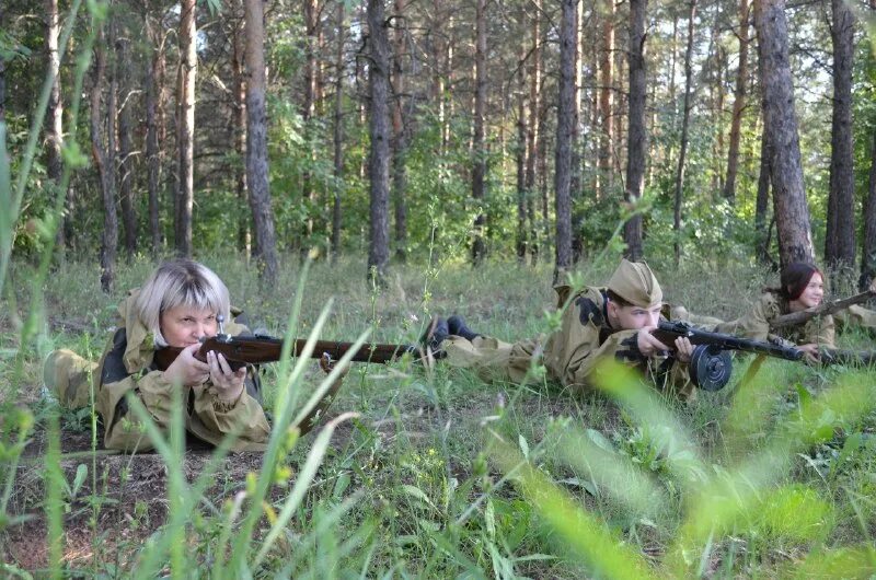 Спецназ гру рф в лесу тактические действия. Учения инженерных войск. Братишка журнал 2010. Спецназ военной разведки. Горный спецназ россии.