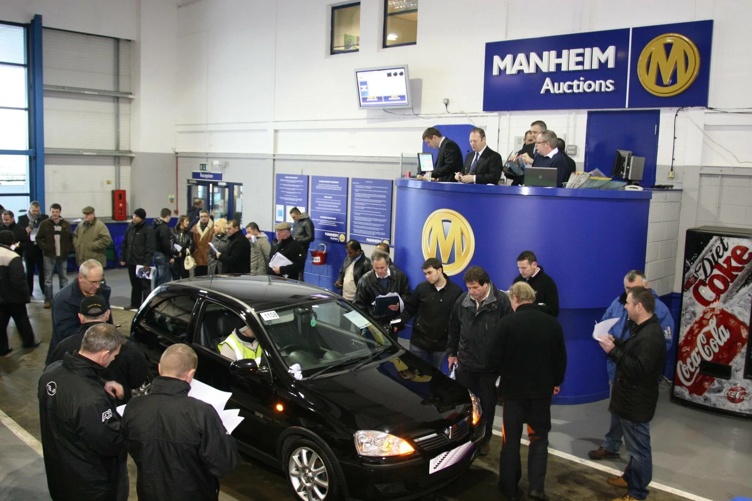 Аукционный сбор manheim. Манхейм аукцион сша. Авто из сша аукцион манхейм. Машины на аукционе манхейм. Машины на аукционе манхейм.
