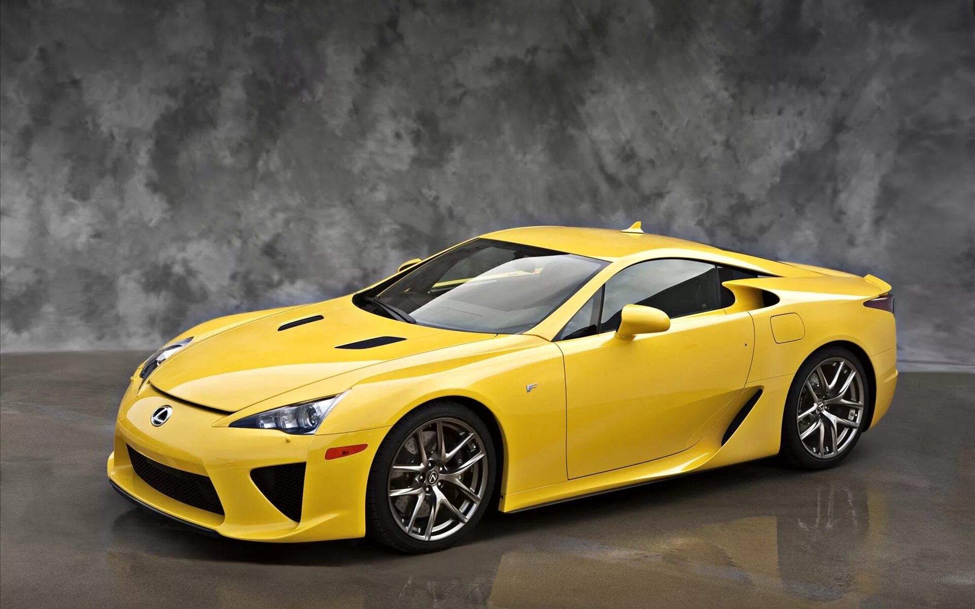 Лексус ЛФА 2012. Lexus LFA 2010. Lexus LFA 2012. Лексус ЛФА желтый. Хай кар