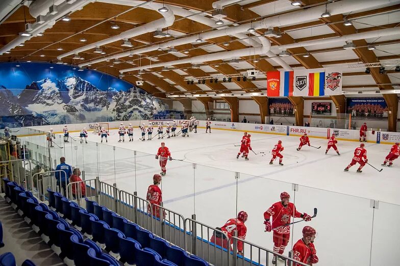 Айс арена ростов расписание. Ice Arena Ростов на Дону. Ice Arena - хоккейная Арена. Арена Ростов каток. Каток Ice Arena Ростов на Дону.