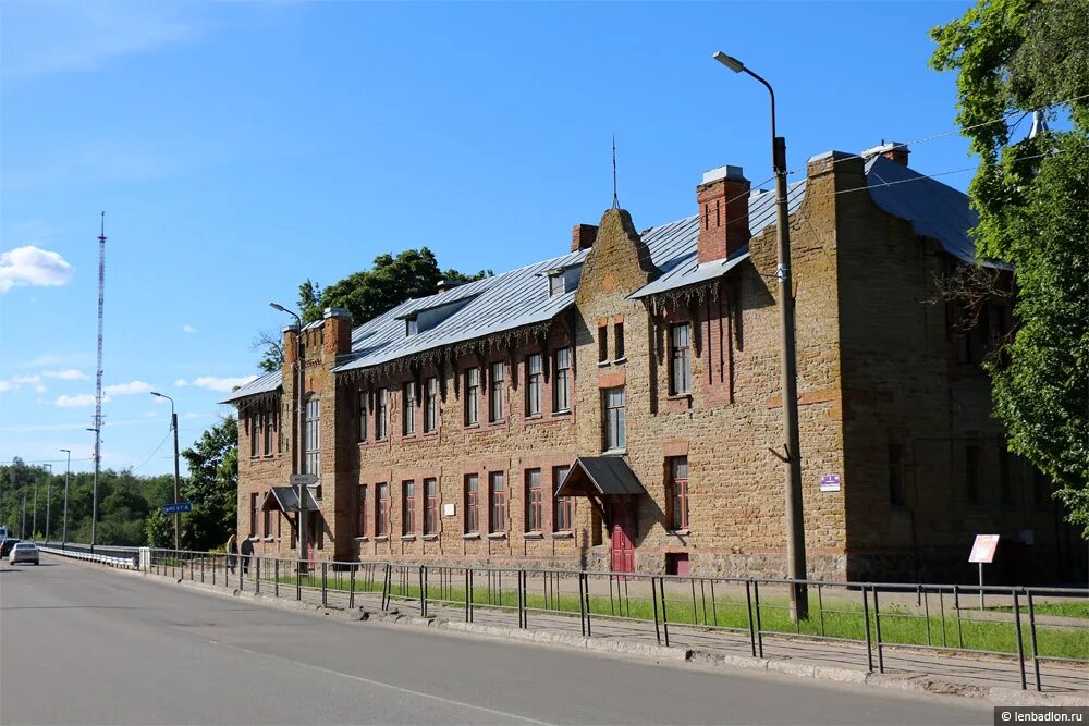 Где город кингисепп. Кингисепп город в Ленинградской. Городская ратуша Кингисепп. Кингисепп город в Ленинградской области достопримечательности. Кингисепп достромечательности.