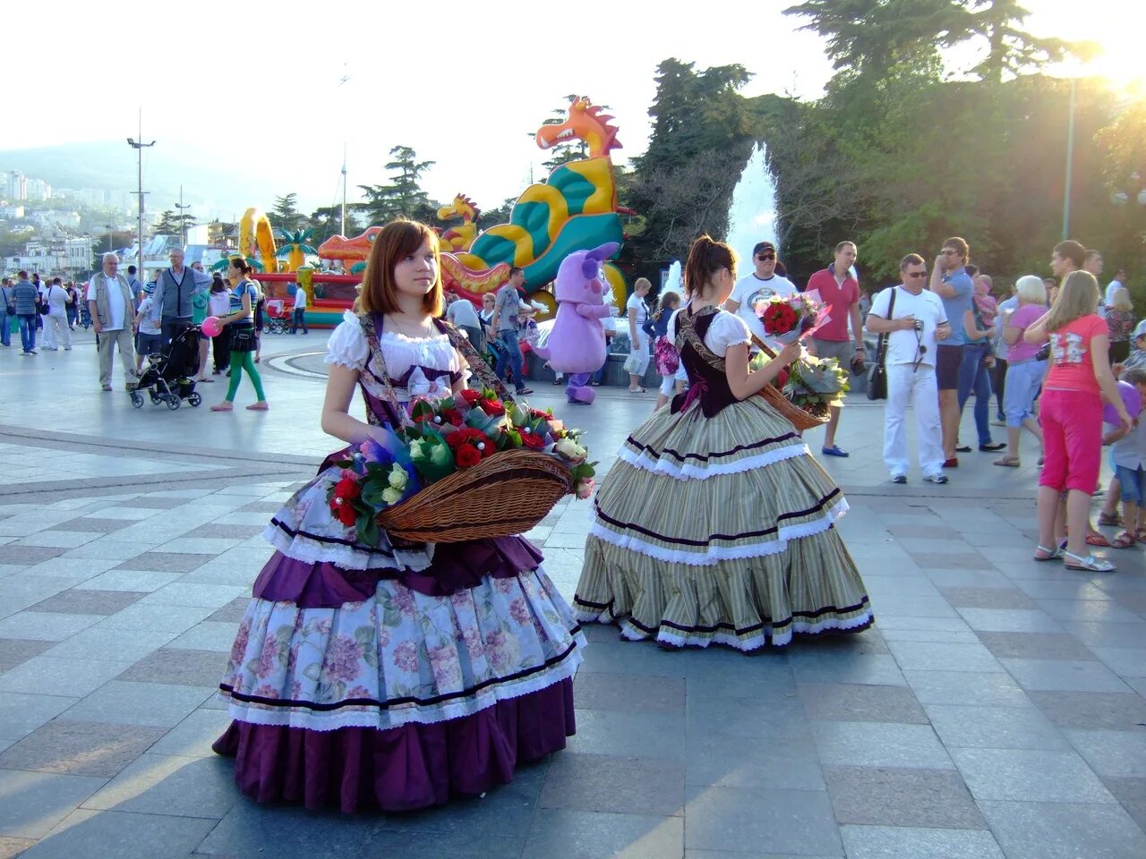 1 мая крым. Ялта в 2013 году. 1 Мая Ялта. Ялта город счастья. Ялта мероприятия к 1 мая.