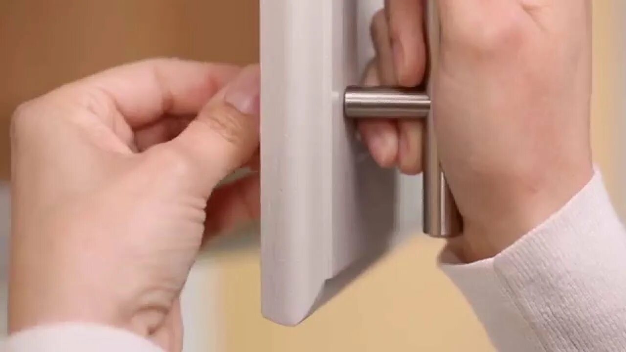 To handle. To handle