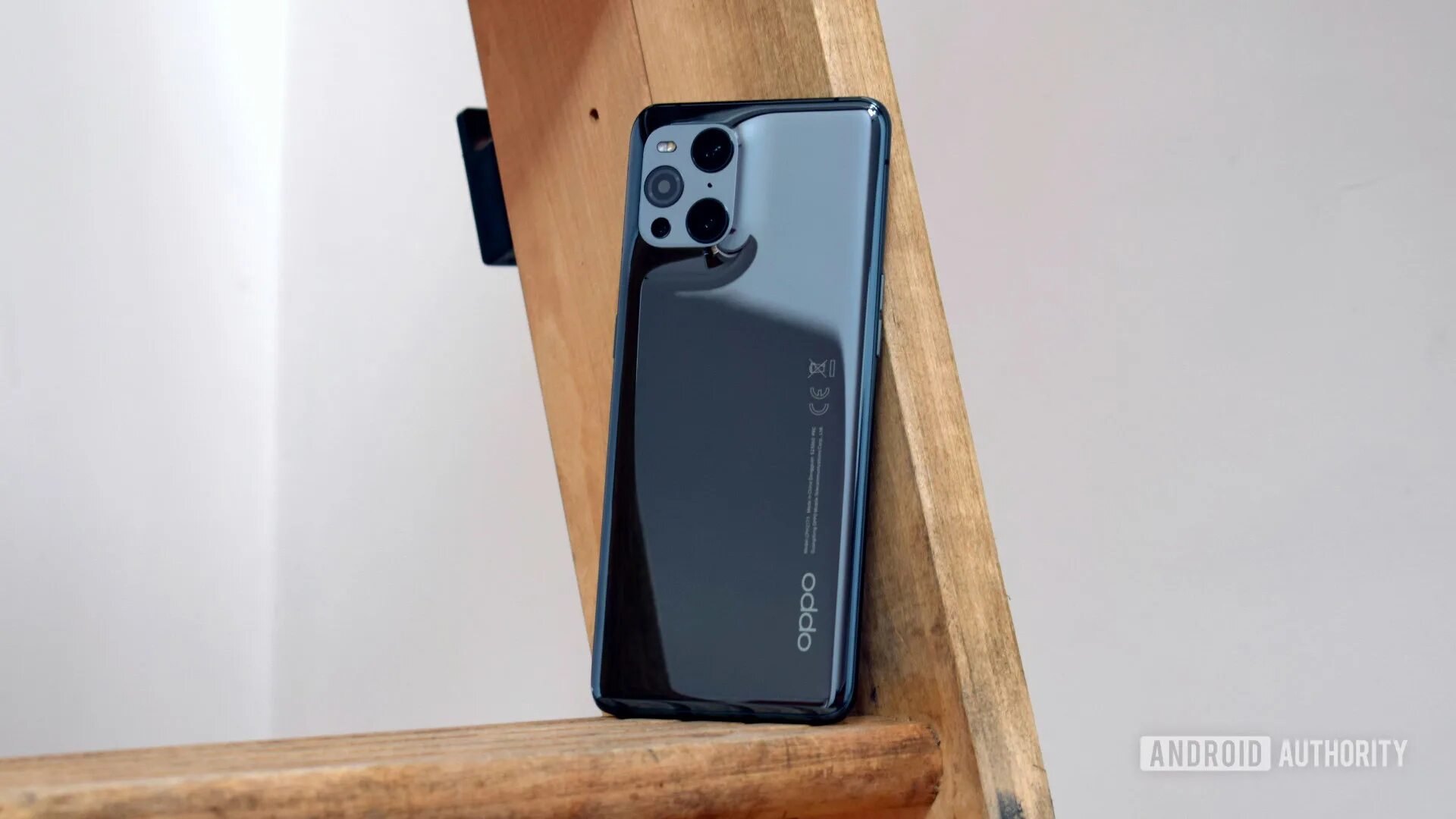 Find x 7 ultra. Oppo 2025. throttling oppo find x7 ultra. новинки oppo 2025. oppo find x7 ultra обои.