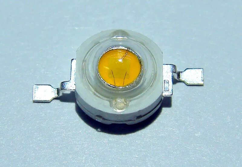 SMD светодиод 1,4*3,7. Мощный светодиод 1w Emitter (40lm, Yellow). Светодиод для фонарика 4.5 вольт 3вт. Светодиод led 1w 3v. Какие диоды лучше