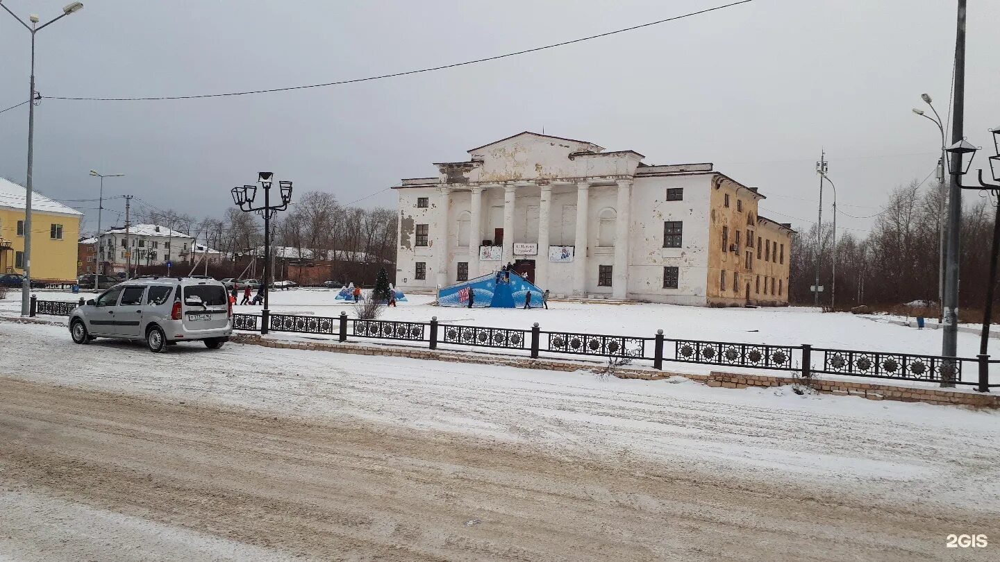 Тагил тагилстроевский. Администрация города нижний тагил тагилстроевский район. Парк культуры нижни тагил тогил строи. Тагилстроевский район район нижнего тагила. Нижний тагил район тагилстрой.