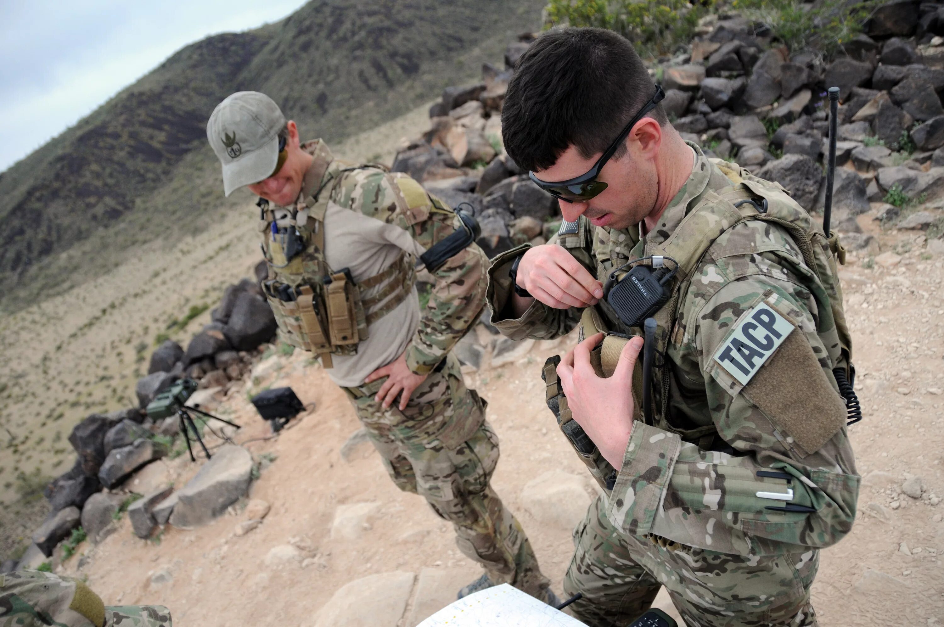 Force us перевод. TACP армия США. Air Force Tactical Air Control Party. JTAC армия США. PJ армия США.