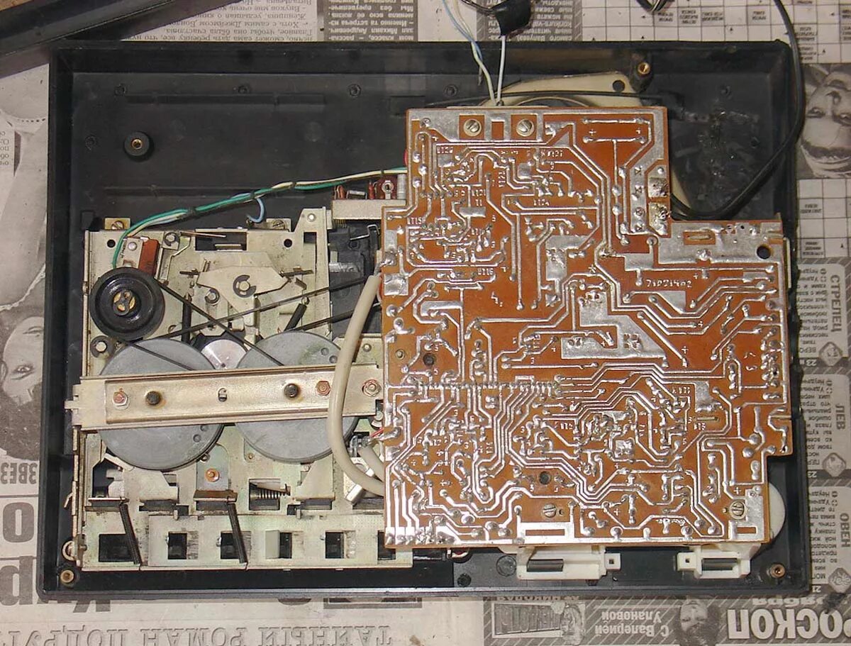 Магнитофон электроника 324-1. Электроника 323. Электроника 323-1 магнитофон. Пассик на магнитофон электроника 324. Платы магнитофона