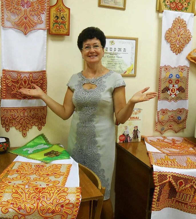 школа рукоделия ютуб. школа рукоделия вязание вика. школа рукоделия ютуб вика. кройка и шитье с нуля. школа рукоделия вика.