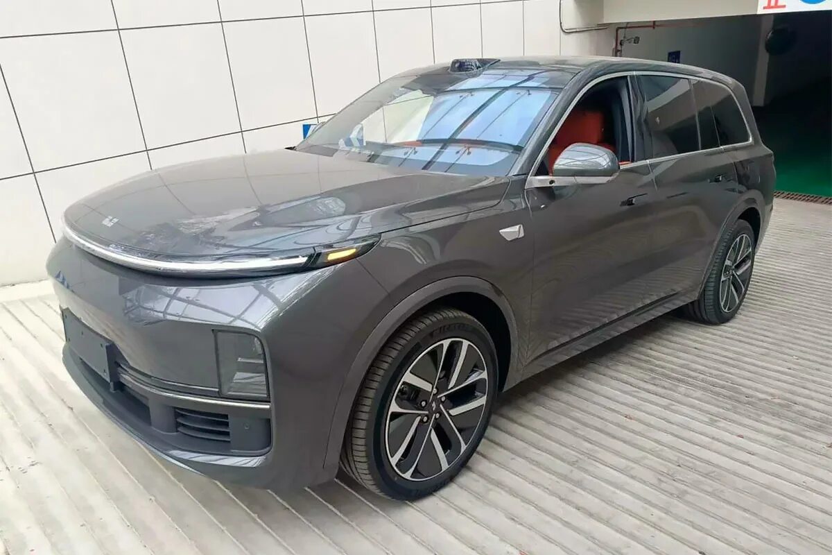 Li Auto L9 - китайский гибрид с внушительным запасом хода - новость от Автодок