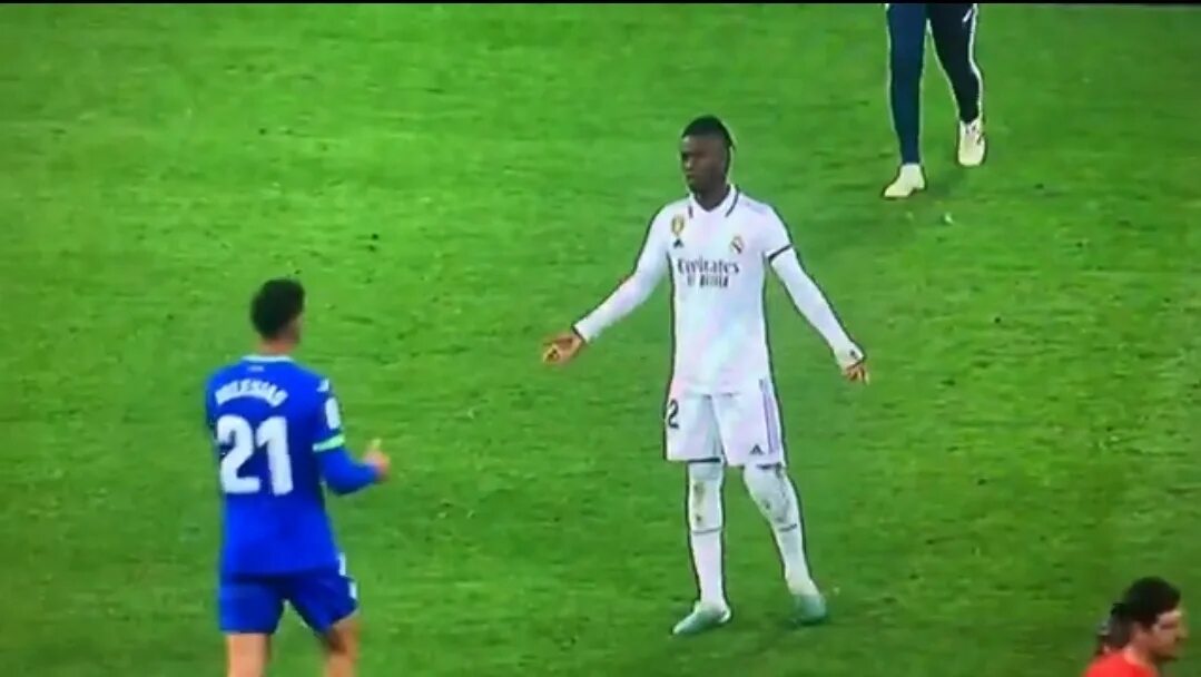 Роналду манчестер юнайтед. Тайтн фол. Тако фолл баскетболист рост. Фол 2023. Футбольные моменты.