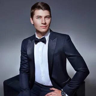 Лев левченко