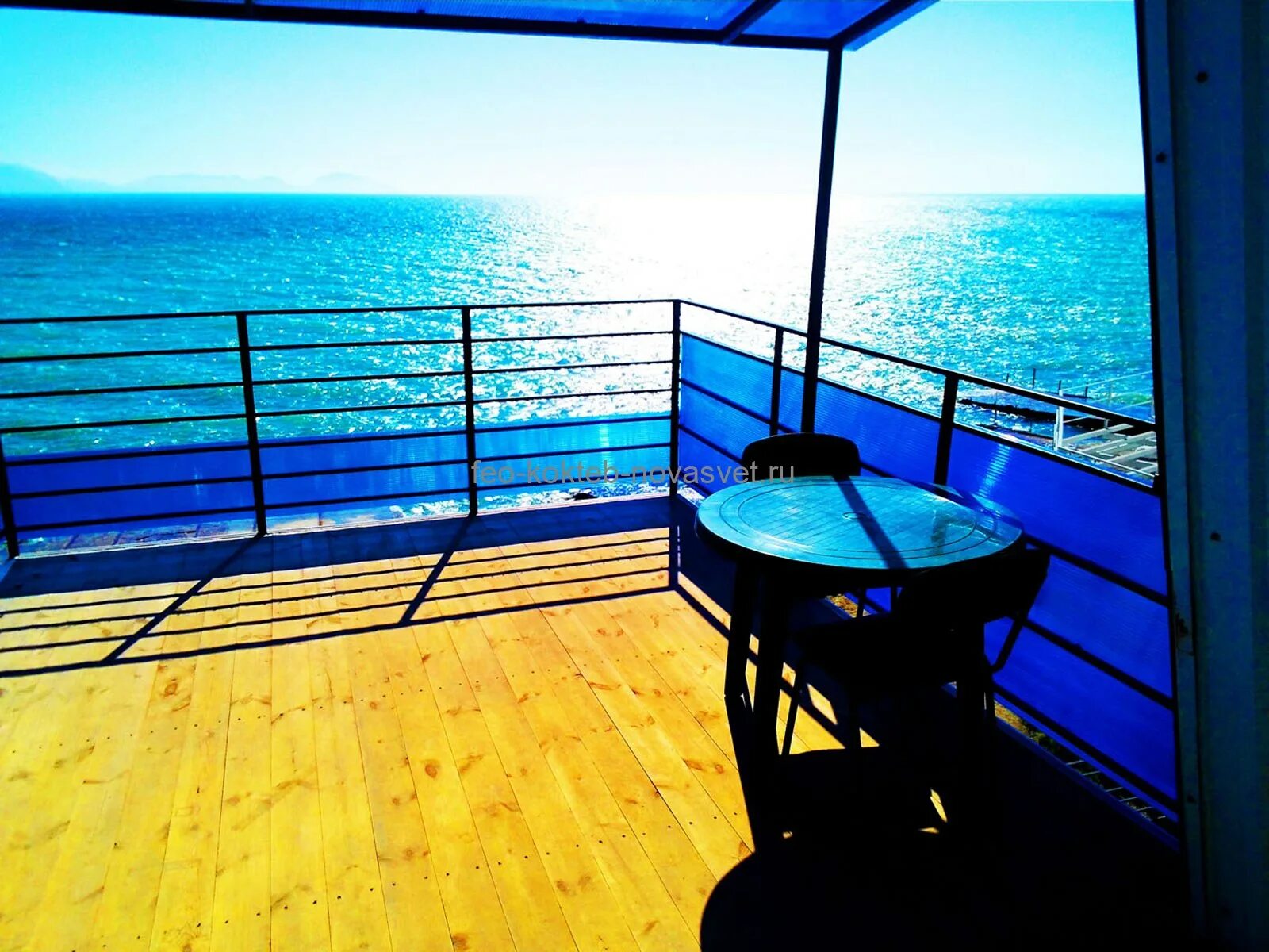 Крым приветное катран эллинг. Феодосия эллинг береговая. Снять эллинг на берегу моря. Эллинг бухта радости коктебель. Феодосия эллинги на берегу моря черноморская.