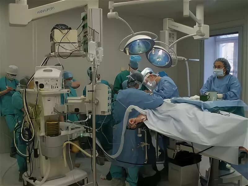 Институт хирургии имени вишневского 2020. Ожоговый центр вишневского. Гапич александр викторович ожоговый центр. Алексеев андрей анатольевич вишневского. Больница вишневского ожоговый центр палаты.