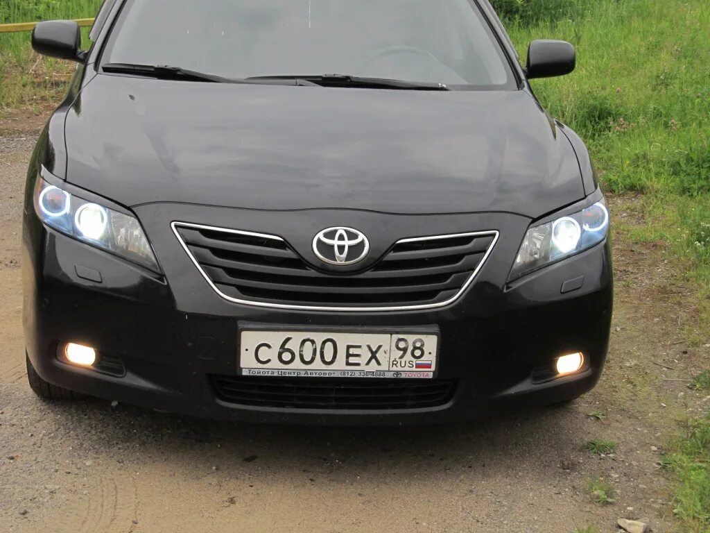 Камри 40 кузов фара. Toyota Camry 2008 ангельские глазки. Черный фары Toyota Camry 40. Фары Тойота Камри 40. Ангельские глазки Камри 40.