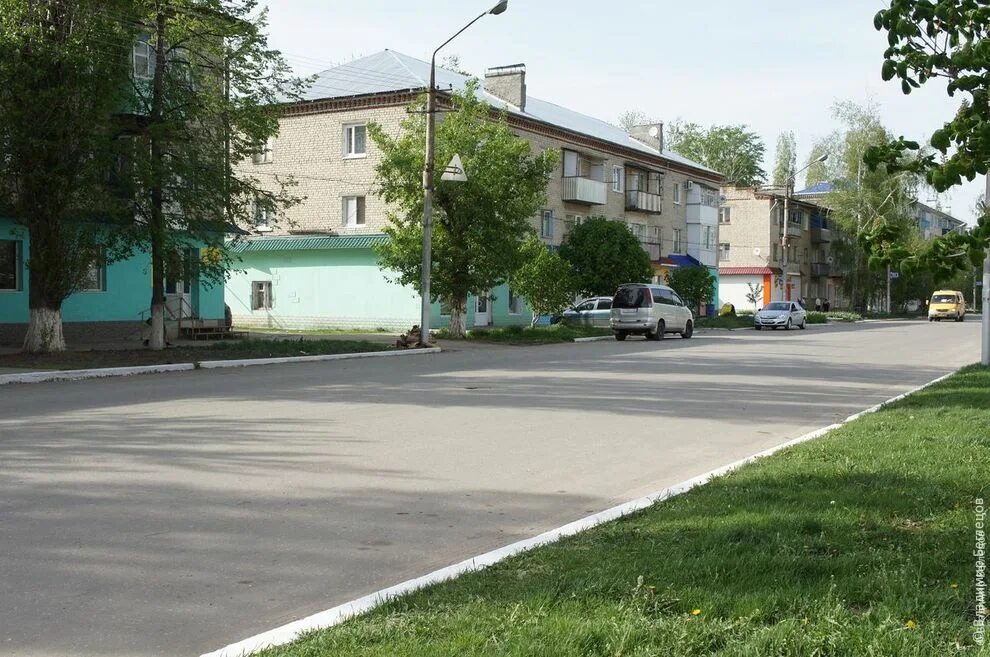 Погода село петровск. Город Петровск Саратовской области. Привокзальная площадь Петровск Саратовская область. Поселок Пригородный Петровск Саратовская. Петровск Саратовская область сквер Петра 1.