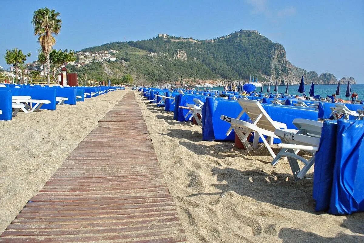 Турция алания пляж клеопатра. Клеопатра (kleopatra) турция пляж. Клеопатра бич алания пляж. Аланья пляж клеопатры. Аланья пляж клеопатры.