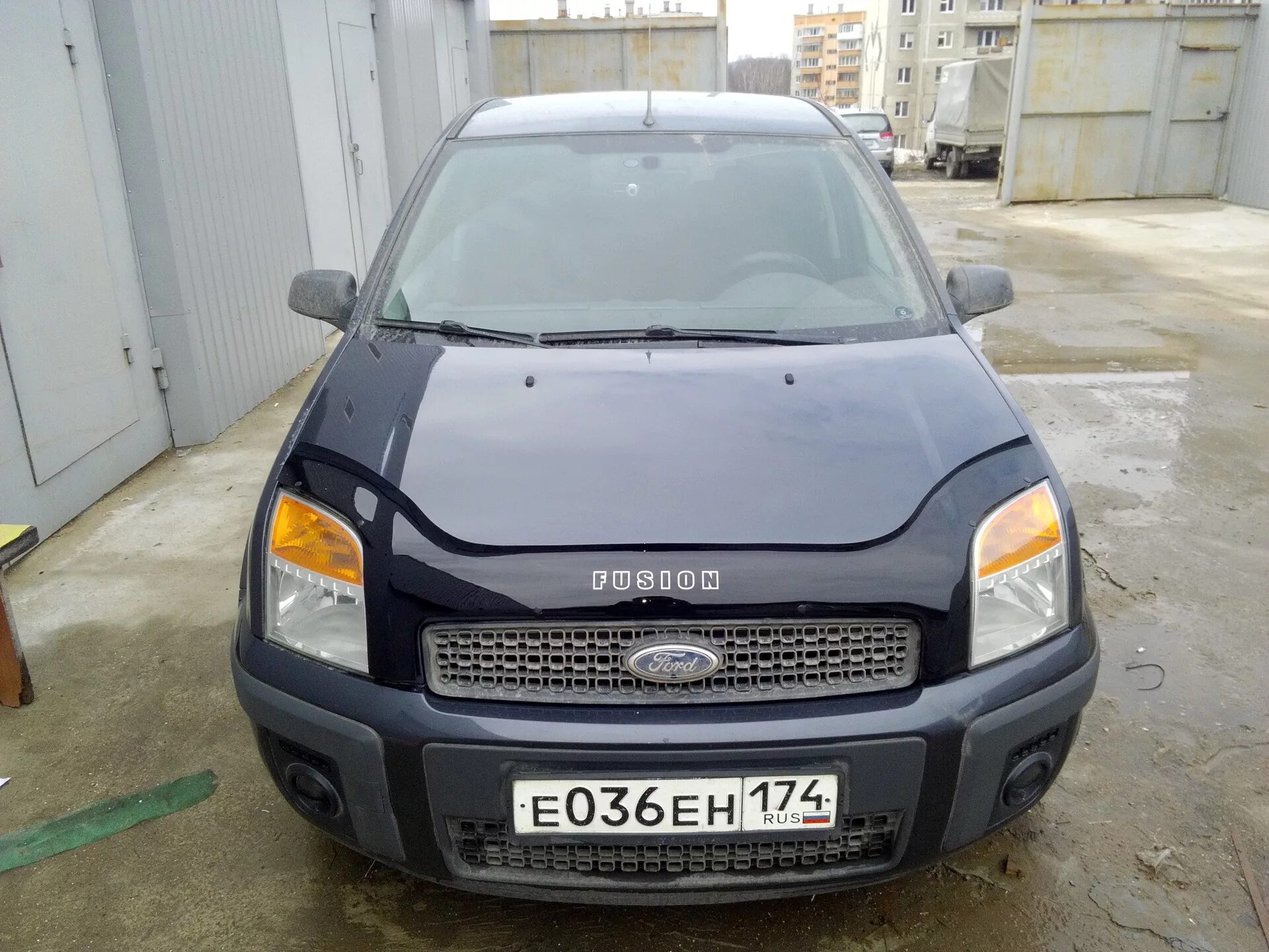 Дефлектор капота Ford Fusion. Дефлектор капота Форд Фьюжн 1.4. Ford Fusion 2008 1.6. Ford Fusion мухобойка.