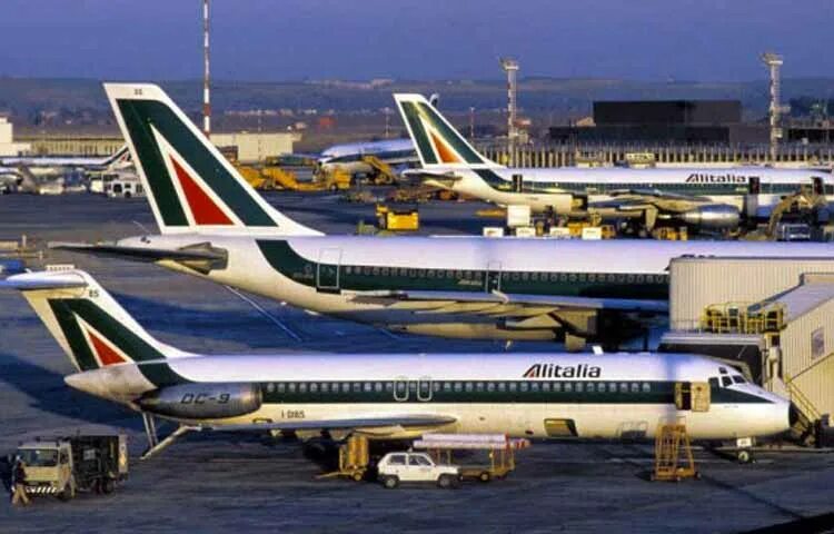 Аэропорт 30 минут. 98152 Fiumicino. Аэропорт Мюнхен-Рим фото 80-х.