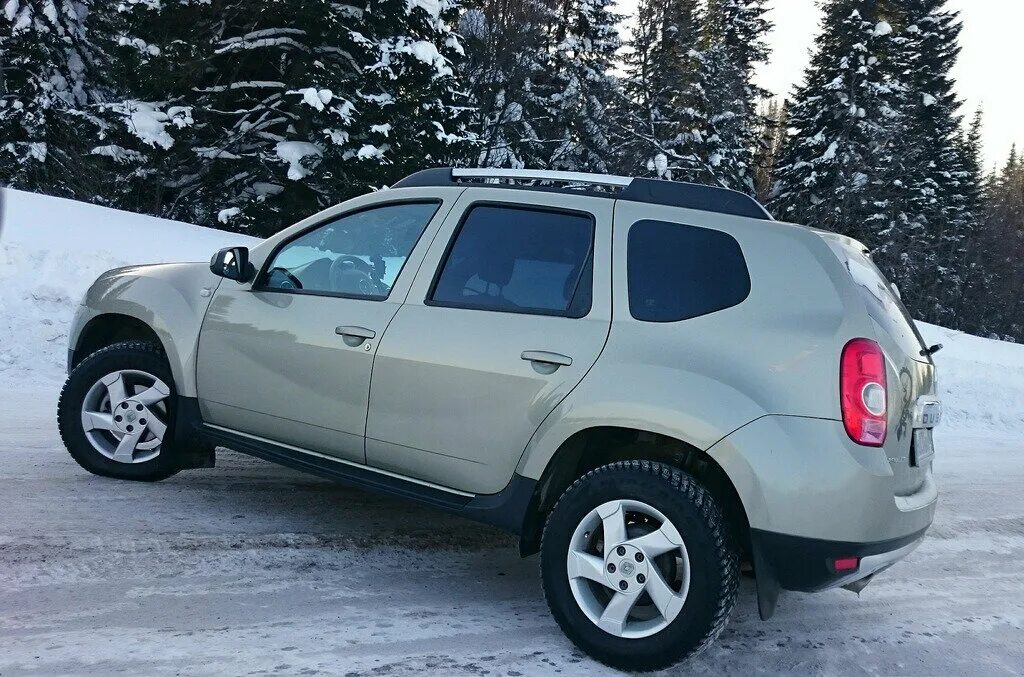 Рено Дастер 2013. Renault Duster i, 2013. 495 51 Рус Рено Дастер. Renault Duster 2.0 МТ, 2012 на 19 колесах.