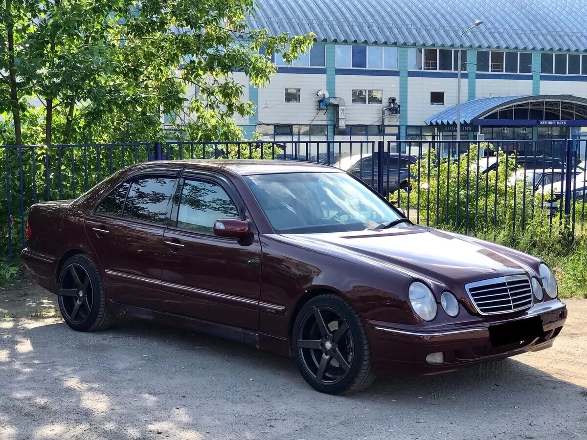 Мерседес е 280 2000. Mercedes-Benz e-class 2000. Mercedes Benz 2000. Mercedes Benz e 280 II w210. С класс 2000 года