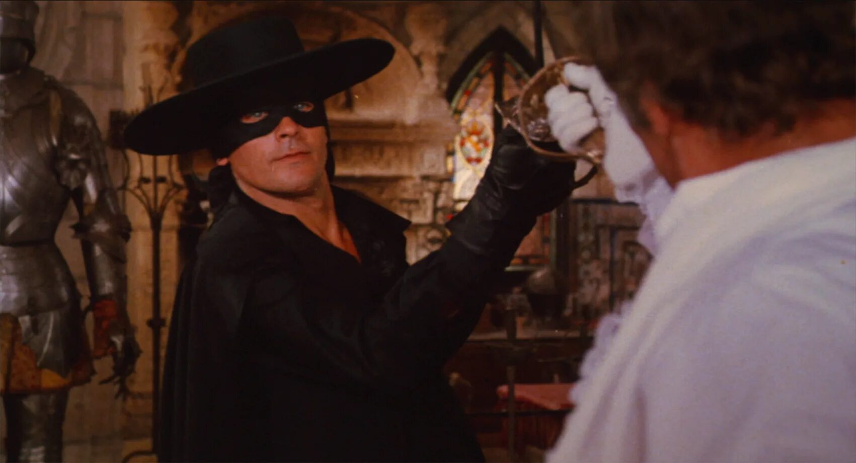 Антонио бандерас зорро. Антонио бандерас легенда зорро. Маска зорро фильм 2005. Джанго зорро фильм. Зорро дата выхода 2024.