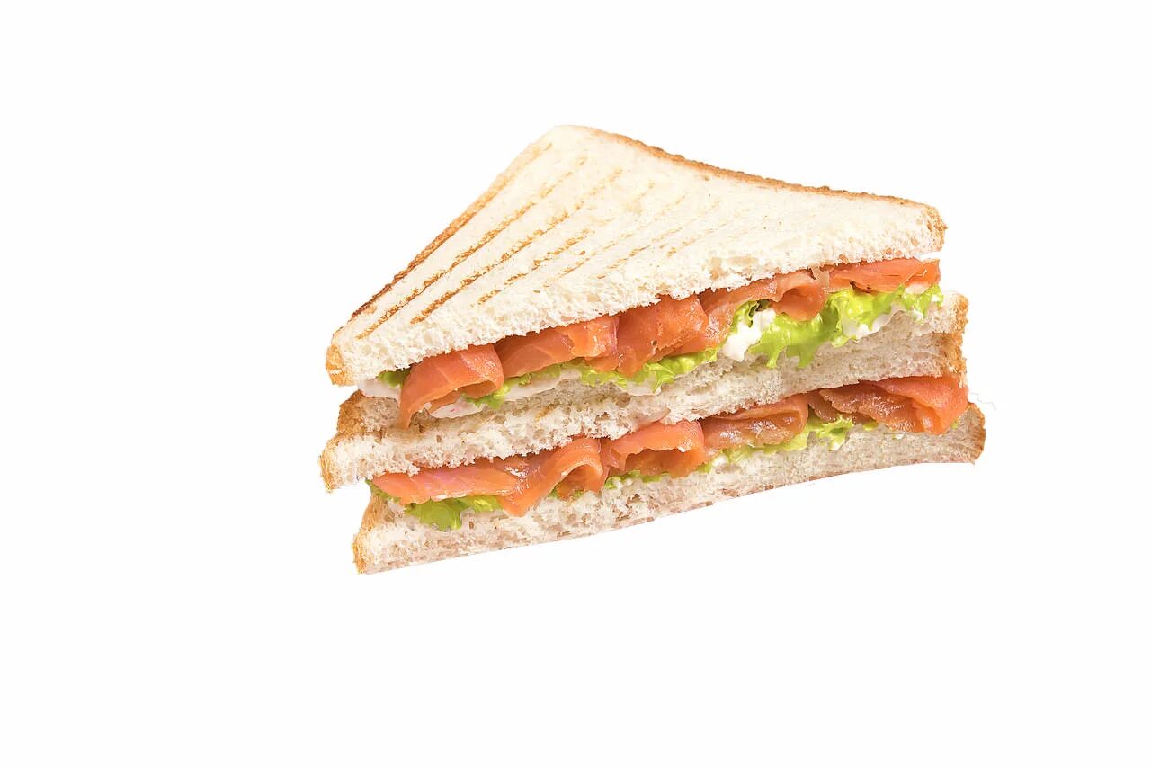 Клаб сэндвич с красной рыбой. Сэндвич треугольный. Сэндвич с семгой. Сэндвич с лососем. Сэндвич купить пермь