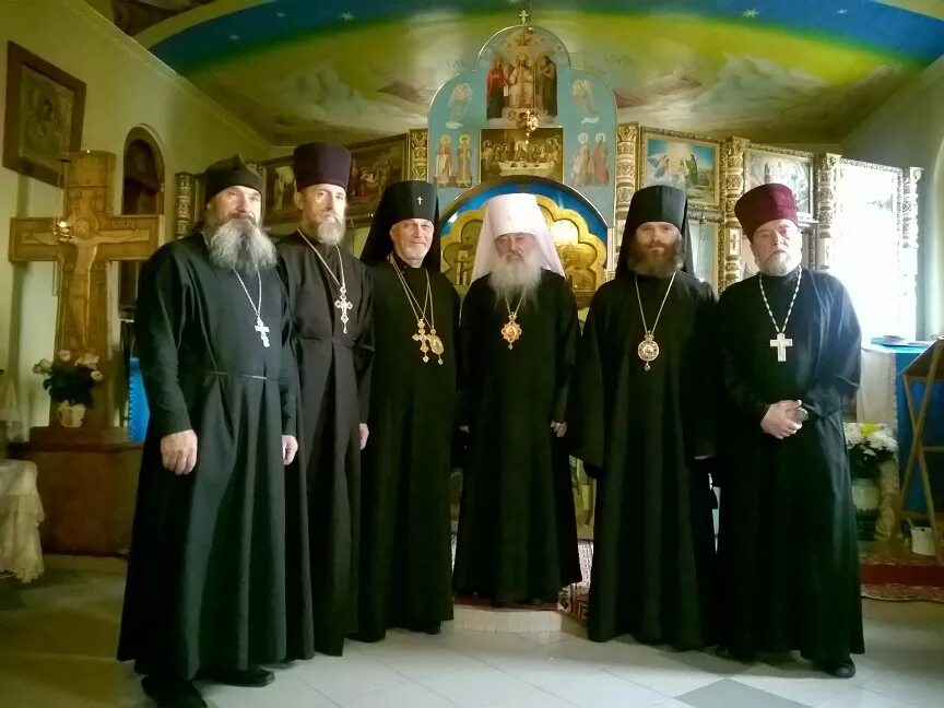 православная церковь за рубежом. храм николая чудотворца в франции. православная церковь за рубежом.