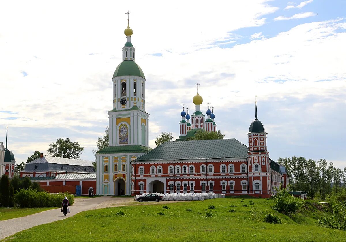 Рождество-Богородичный Санаксарский монастырь. Санаксарский монастырь в Мордовии. Соборный храм Санаксарский монастырь. Санаксарский монастырь святыни.