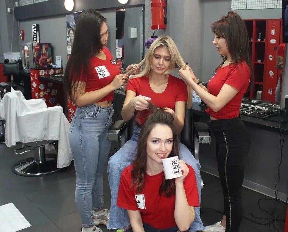 Ул. Раздевалка открытого типа. Дизайн проект фитнес клуба. Раздевалка кунцево плаза. Раздевалка в фитнес центре.