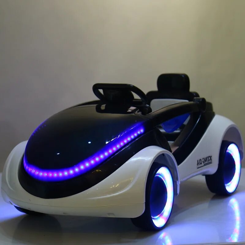 Электронные машины видео. Электромобиль Apple ICAR. Harleybella автомобиль Apple ICAR hl208 белый. Эппл кар электромобиль детский. Детский светящийся электромобиль.