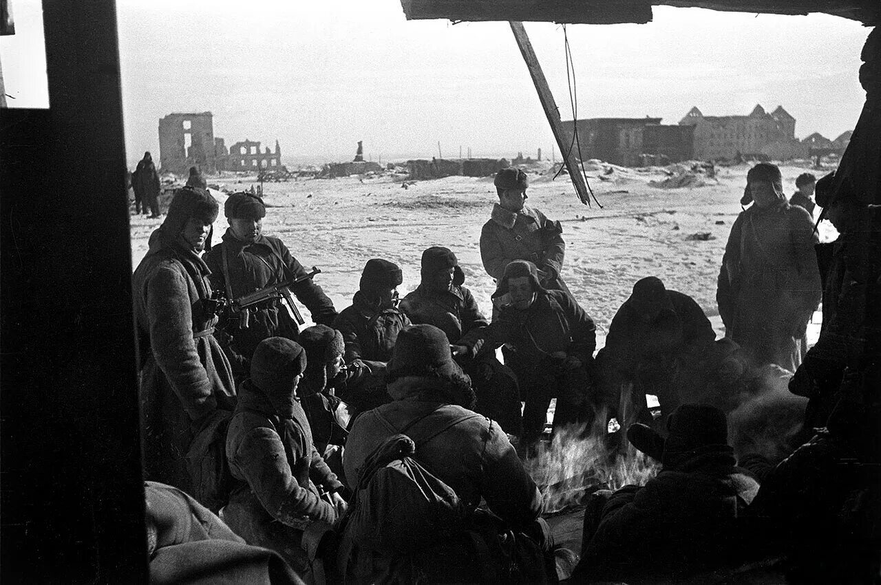 В тобольске во времена войны насчитывались. Сталинградская битва 1942. Солдаты Сталинградской битвы.