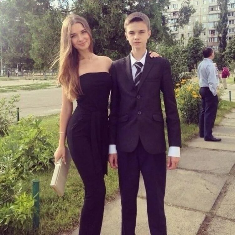 ну как там дела в качалке. нормально дела в качалке. дела в качалке пацаны. как дела в качалке пацаны. ну как дела в качалке пацаны.