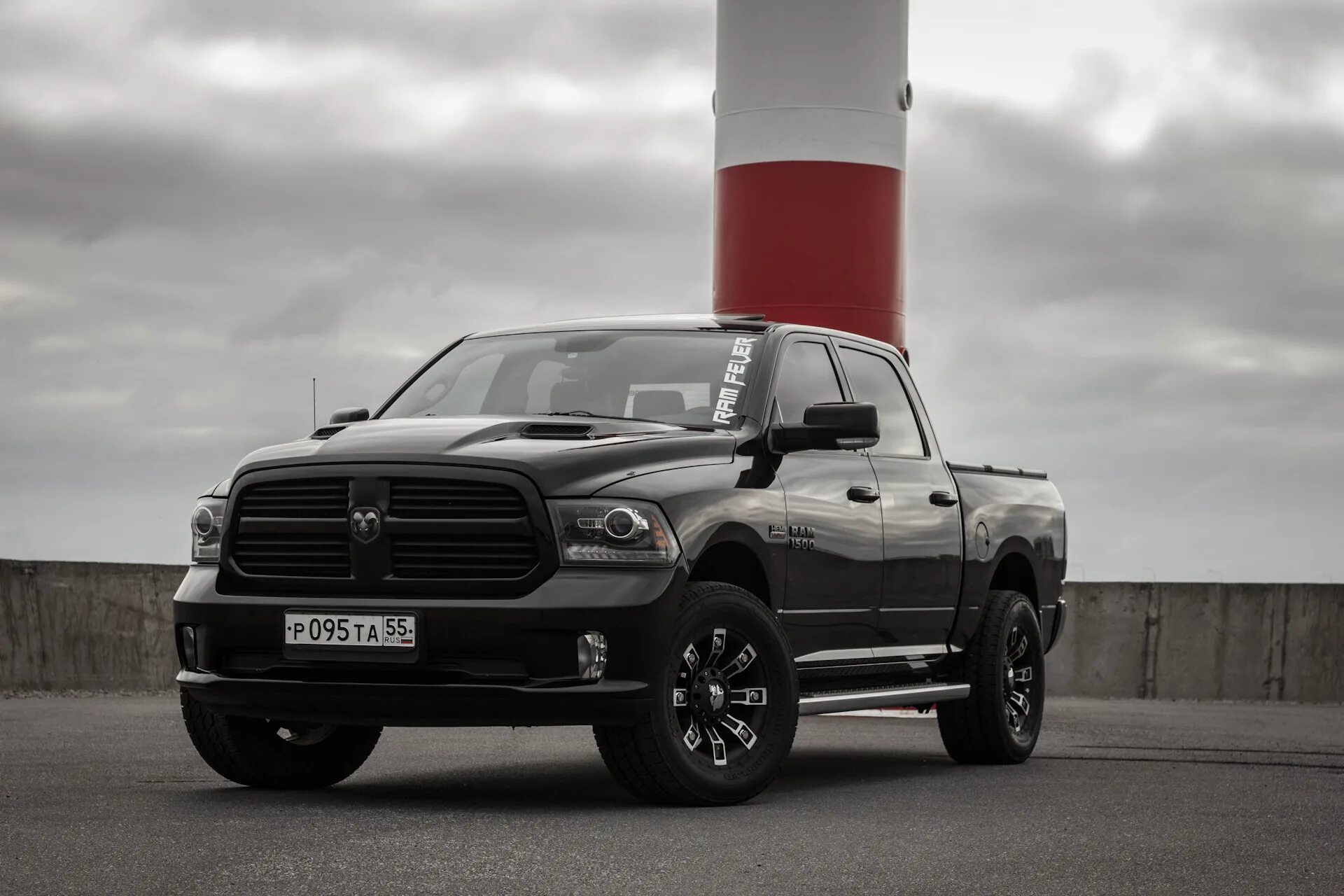 Додж рам поколения. Dodge Ram 4. Dodge Ram 4 поколения. Dodge dodge Ram IV. Dodge Ram IV (DS/DJ).