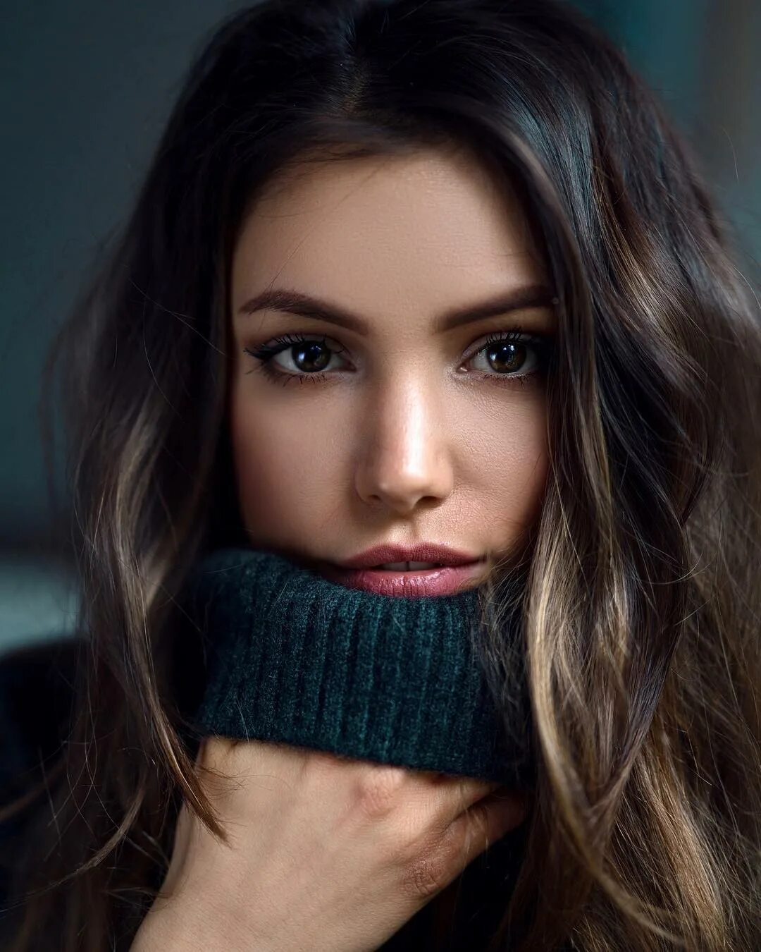 Gorgeous brunette. Красивые шатенки с голубыми глазами. Красивые брюнетки.