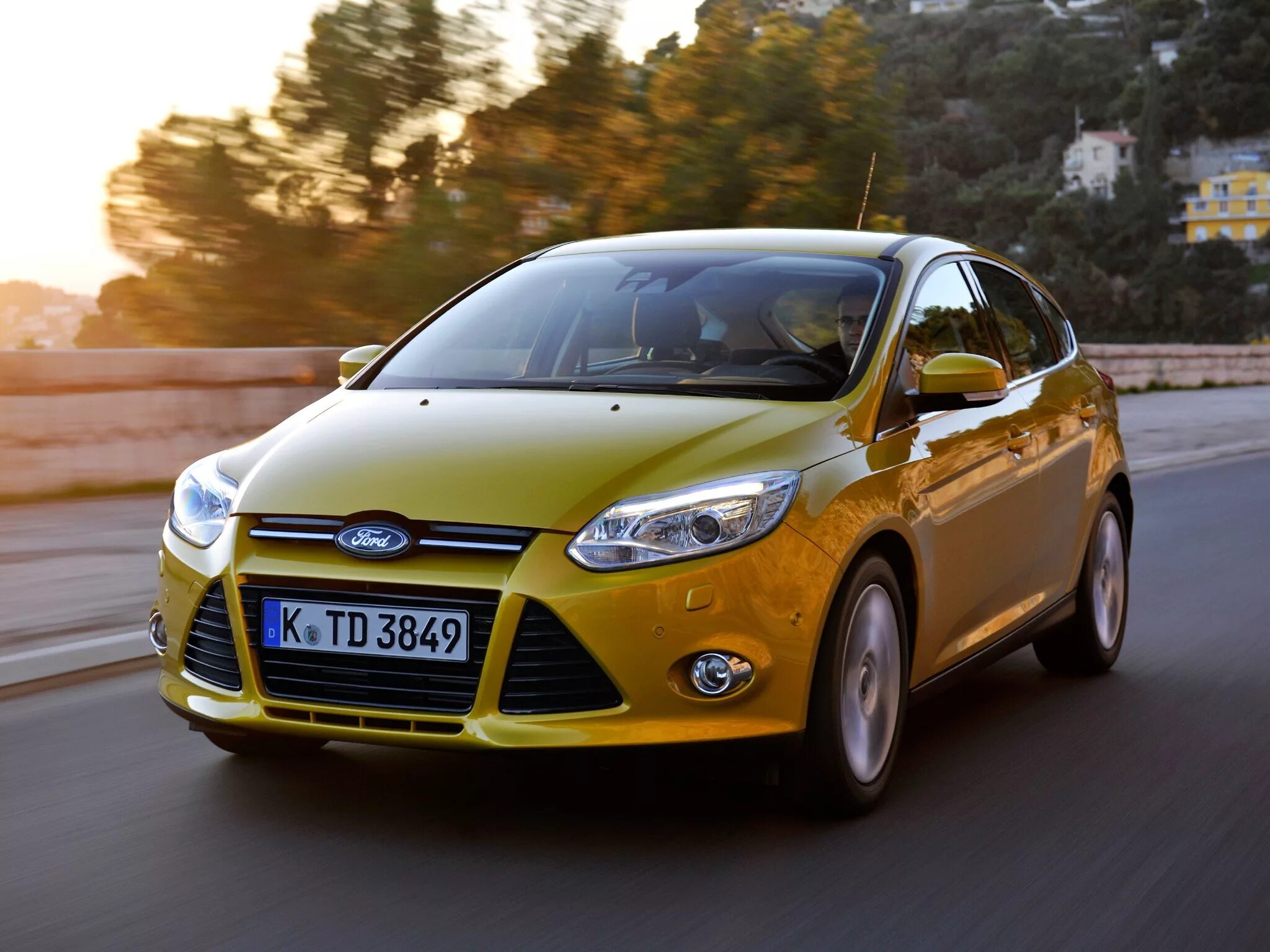 Автомобиль форд хэтчбек. Ford Focus 3. Ford Focus Hatchback. Ford Focus 3 2010. Ford Focus 3 2011.