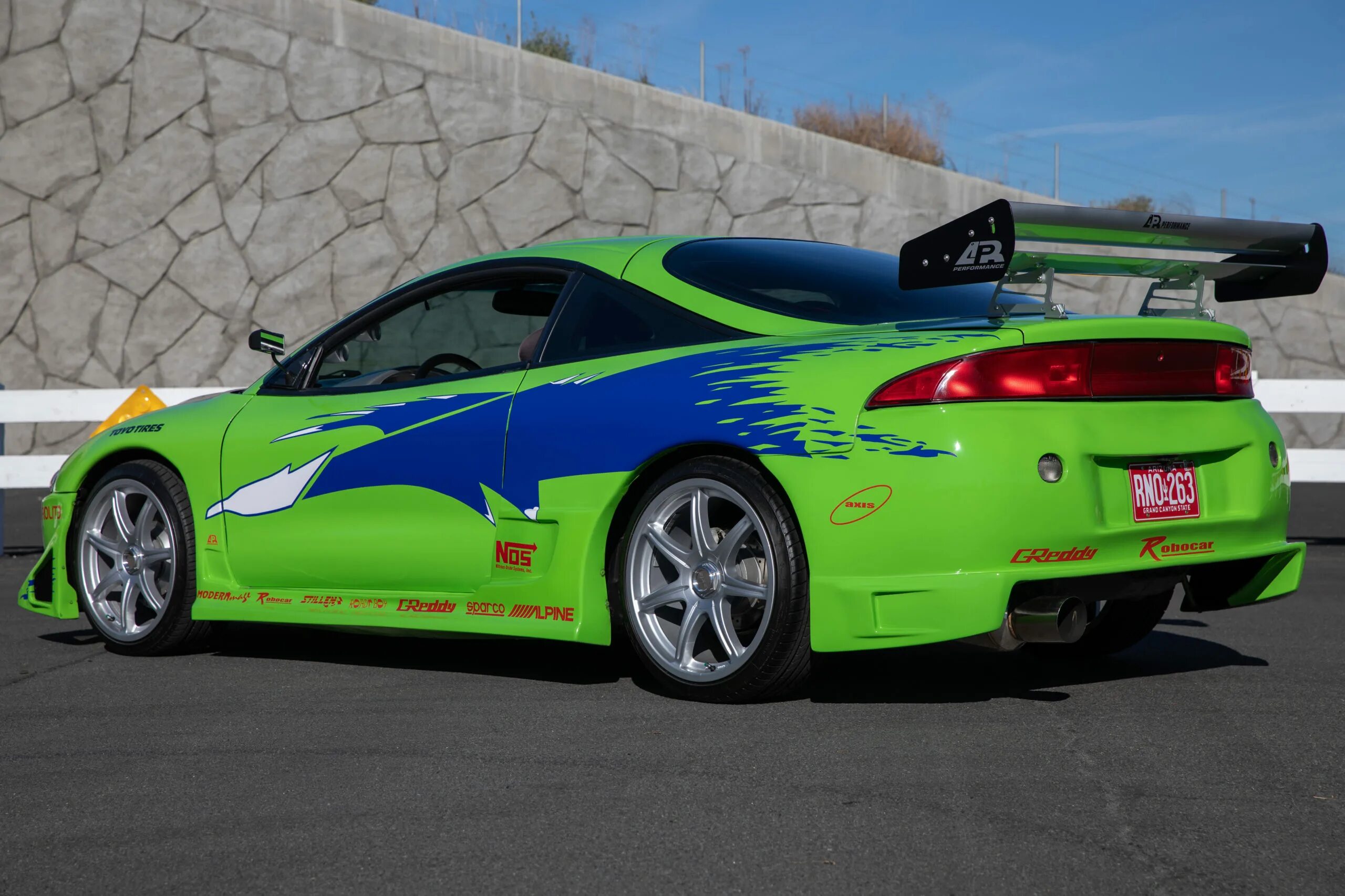 Mitsubishi eclipse paul walker. Форсаж фильм 2001 постер. Форсаж 1 оригинальная. Toyota supra a80 дрифт. Форсаж 1 оригинальная.